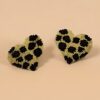 Instinct-earrings-handcrafted-with-Miyuki-glass-beads-woven-heart-shaped-silhouette-leopard-pattern