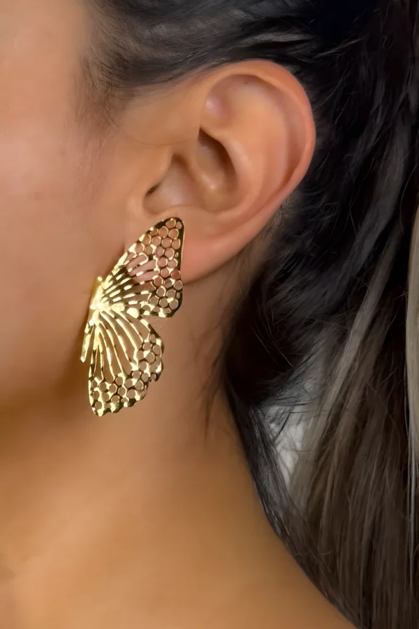 Metamorphosis-earrings-crafted-in-18k-gold-plated-bronze